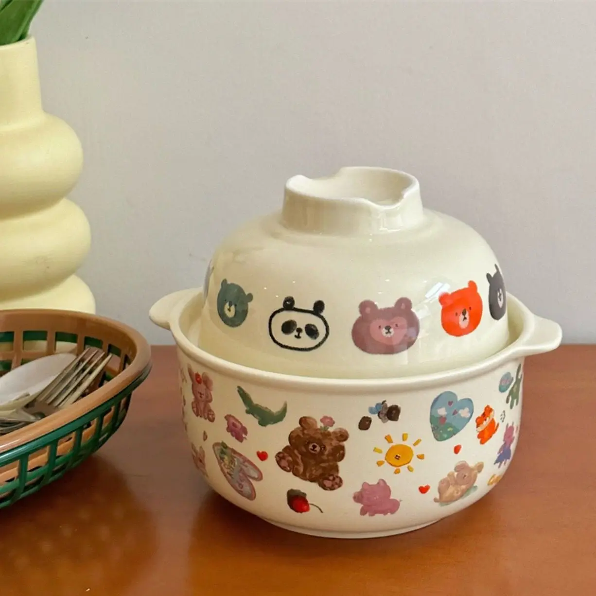 Lovely Bear Ceramic Instant Noodles Bowl High Beauty Retro Cream Large Capacity Bowl with Lid Student Dormitory 650ml