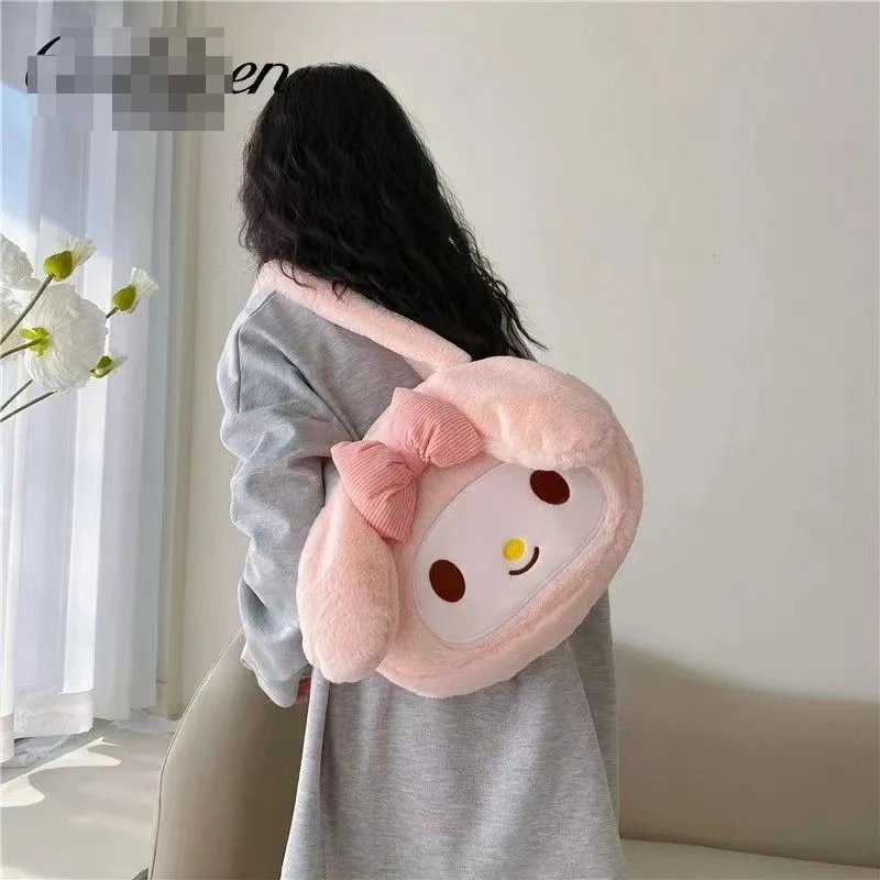 Sanrio My Melody Kuromi Cinnamoroll Kawaii, bonito bolso de mano de felpa con dibujos animados periféricos para mujer, regalo de vacaciones, venta al por mayor