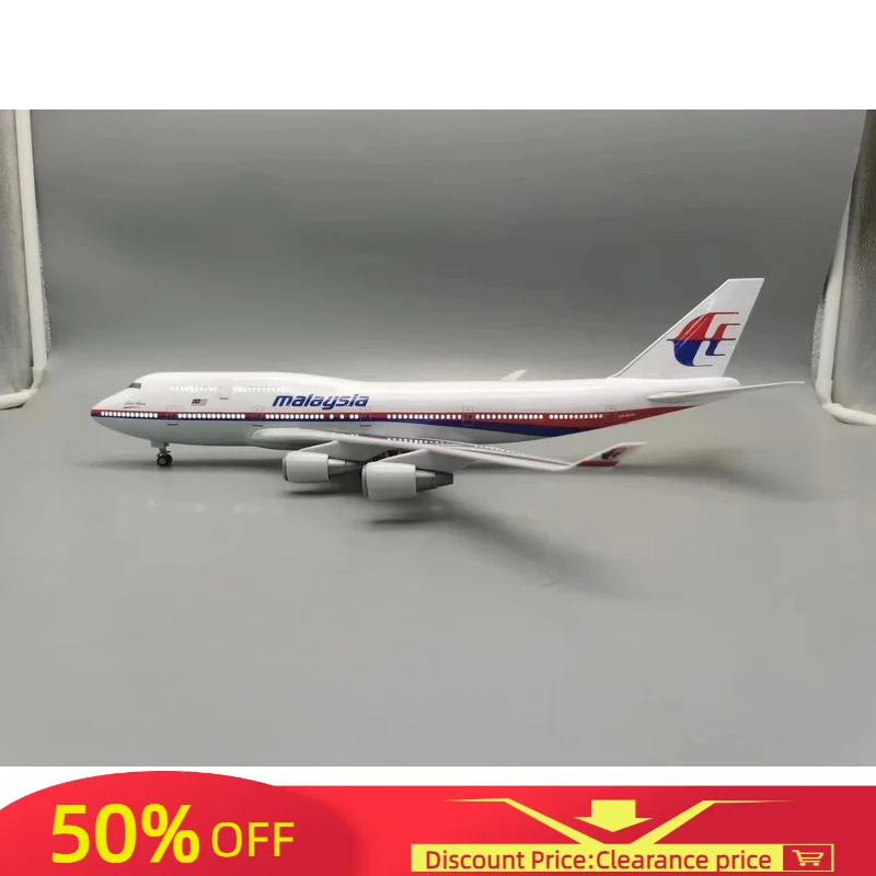 

47CM 1/157 Scale Aircraft 747 B747 Malaysian Airlines Model with Lights and Wheels Die-Cast Resin Aircraft Available Toys Gift