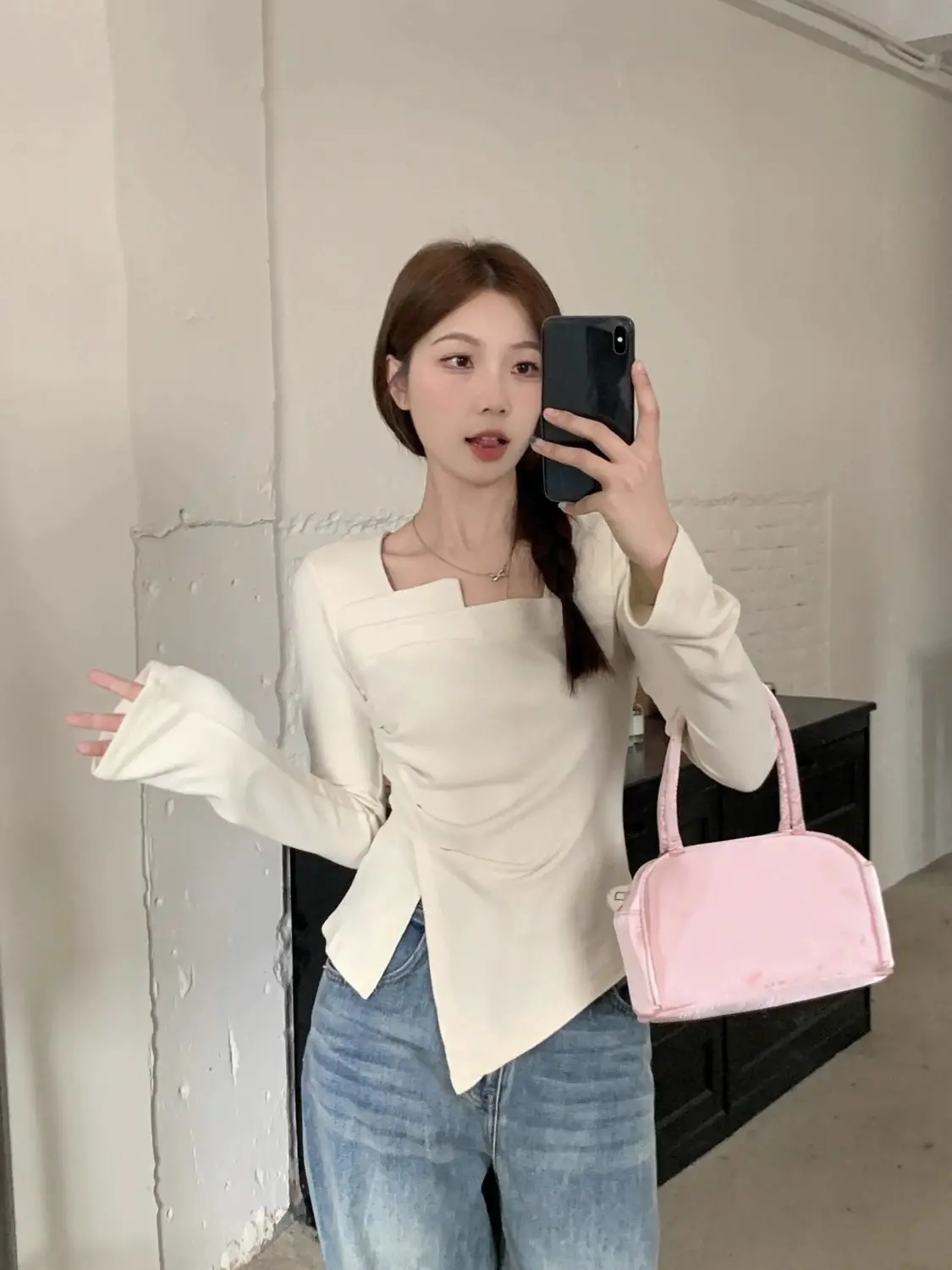 Women\'s Spring Autumn Fashionable Elegant One Shoulder Long Sleeve Pullover Bottom Shirt Casual Versatile Western Commuter Tops