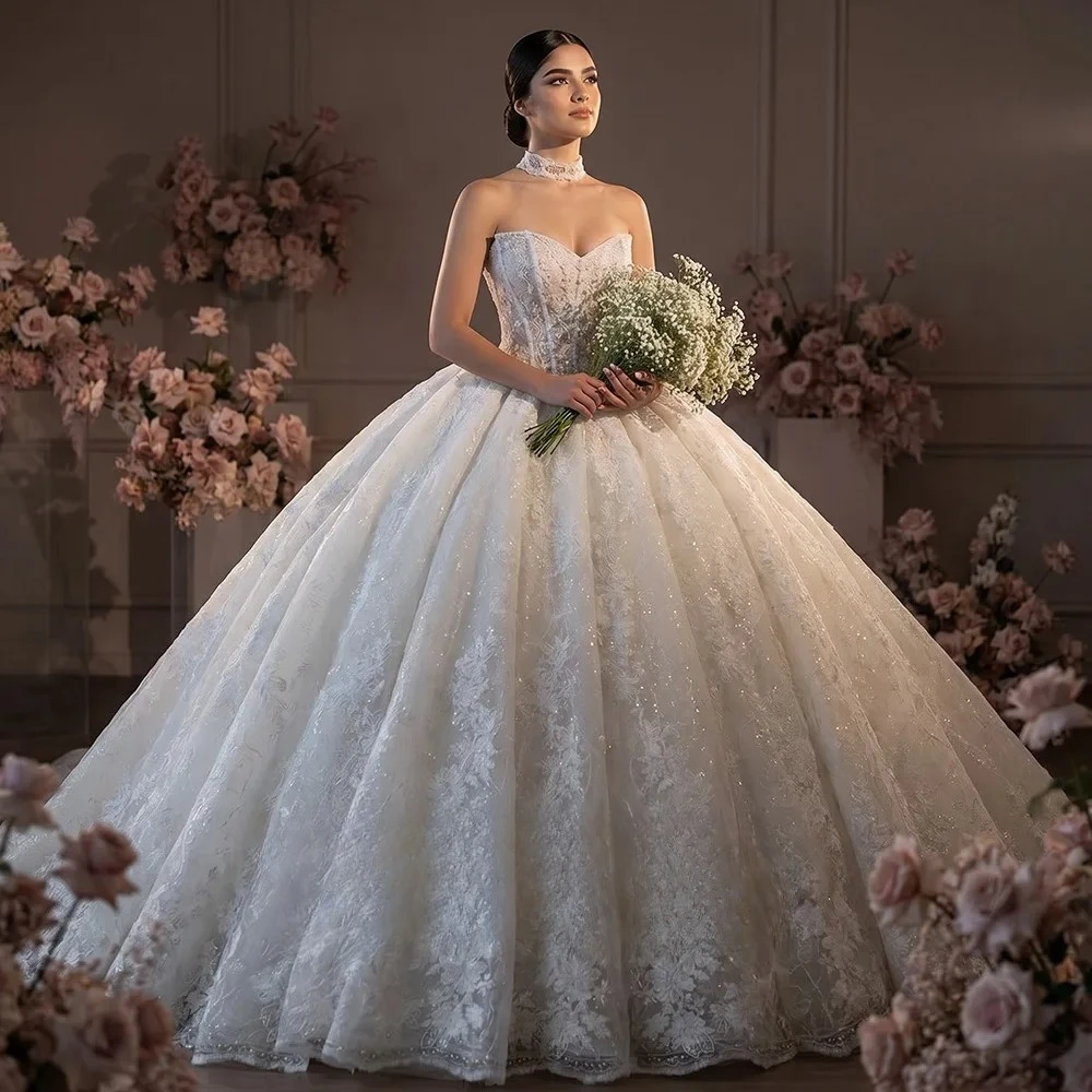 Customized 2026 Strapless Organza Ball Gown Wedding Dress Sequins Beaded Decor Court Train Luxury Bridal Gown Robe De Mariée