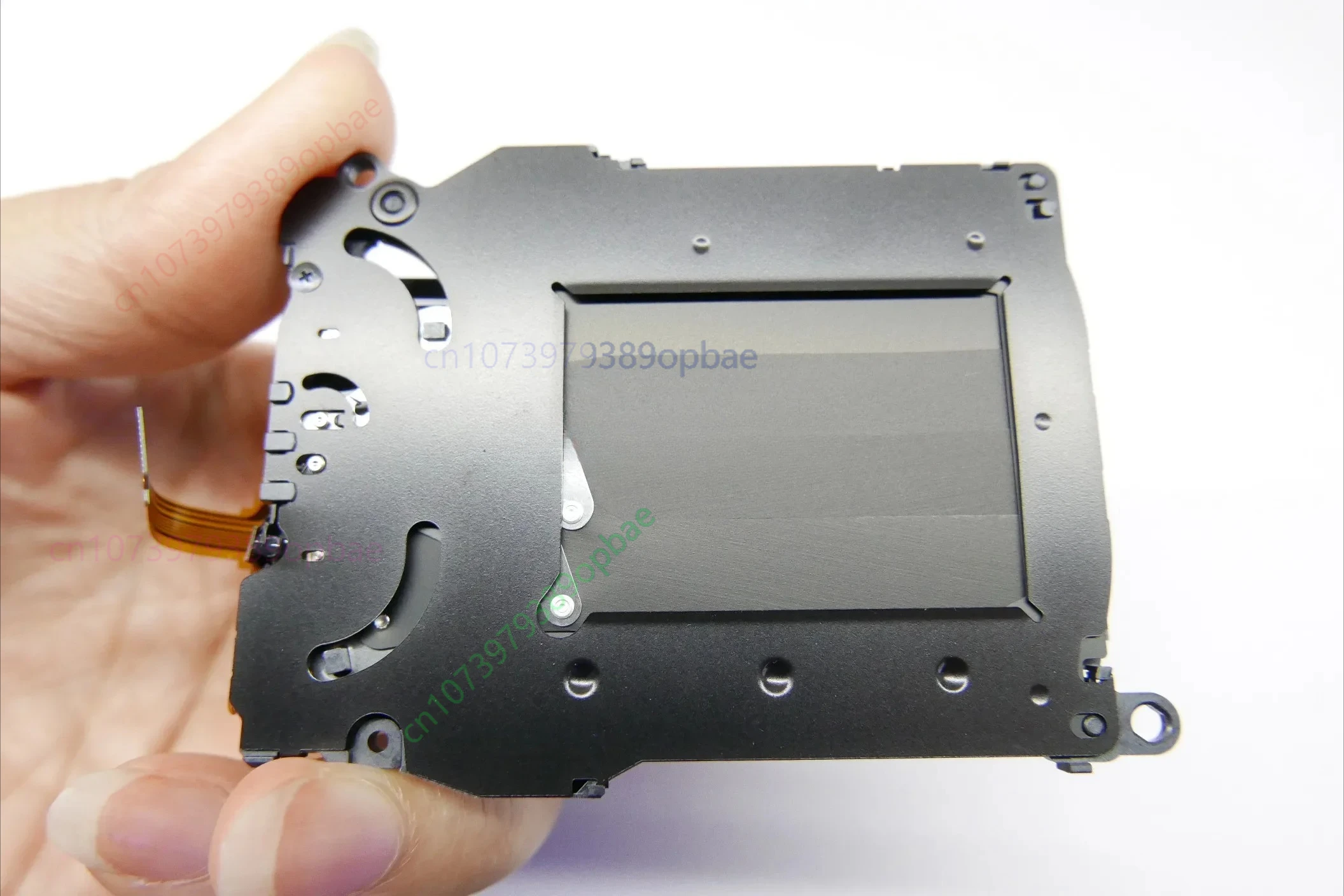 

Для Sony A7R IV ILCE-7RM4 A7R4A ILCE-7RM4A: Блок затвора в сборе, лопатки затвора AFE-3379, НОВАЯ запчасть для ремонта