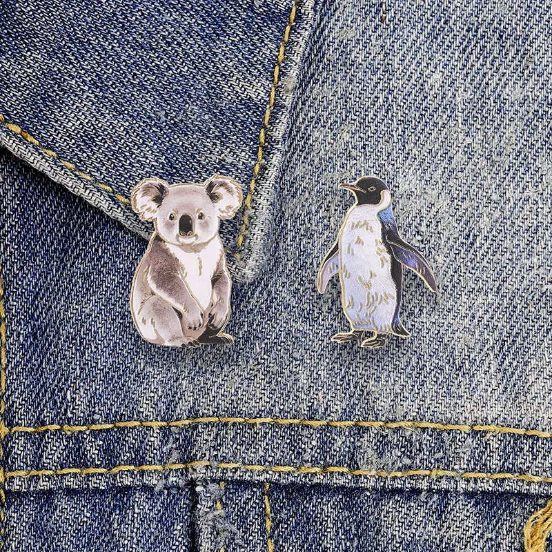 Vintage Wild Animal Pegasus Enamel Badges Wolf Fox Eagle Koala Penguin Bird Pins Realistic Wildlife Brooches Jewelry Gifts