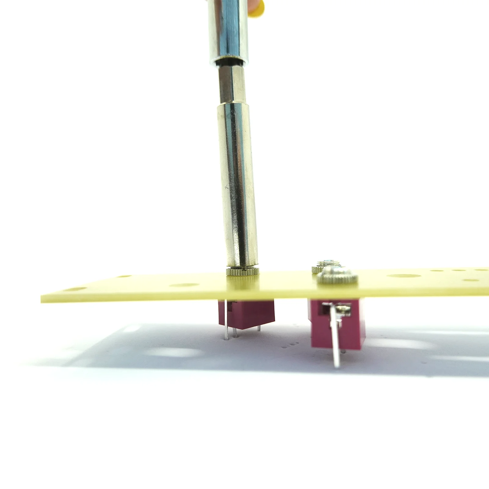 Driver de porcas serrilhadas redondas para sintetizador modular jack de 3,5 mm ou jack banana feito de cobre