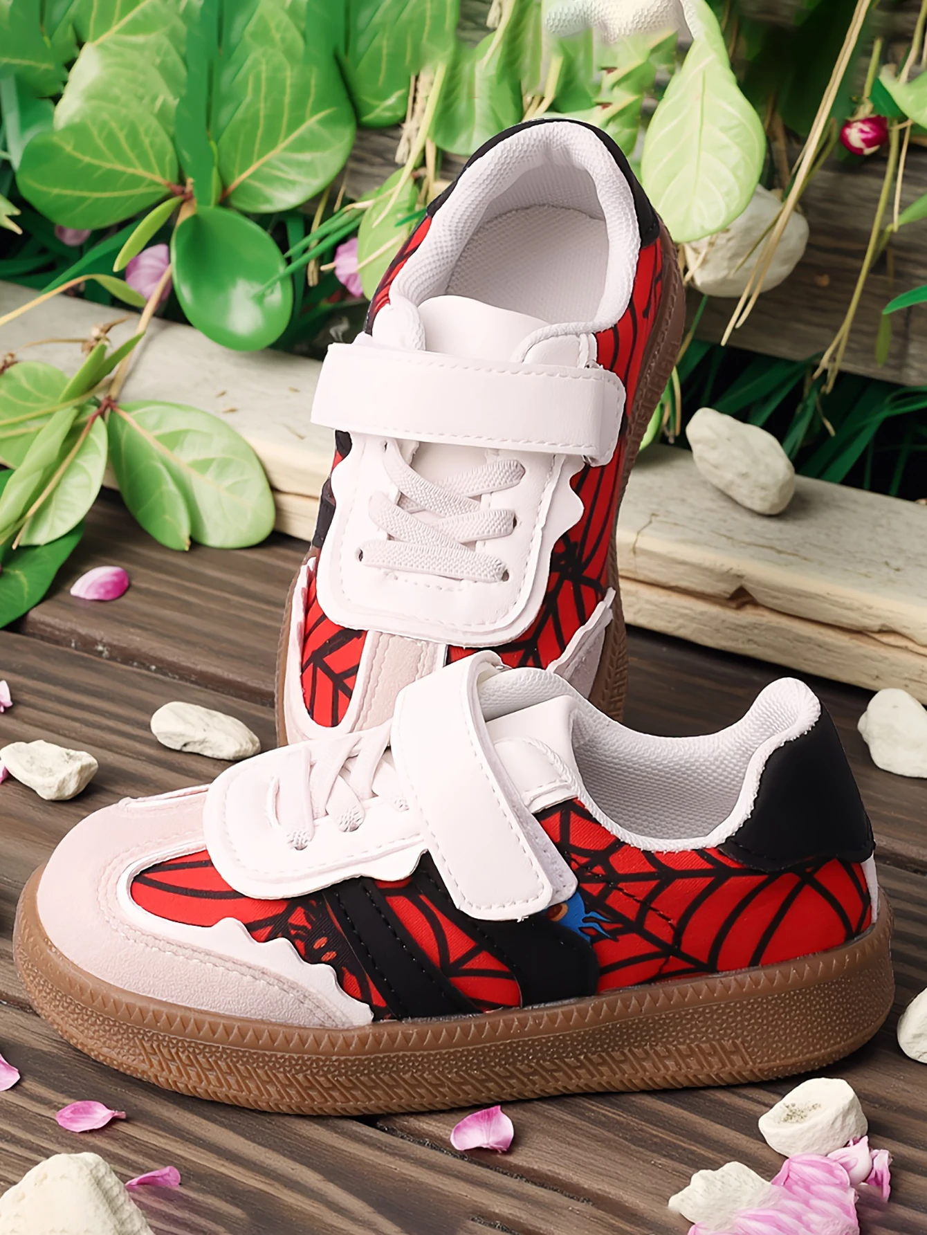 New Comfortable Cartoon Kids Sports Shoes Fashionable Breathable Running Sneakers Spider Web Hiking Shoes for Children