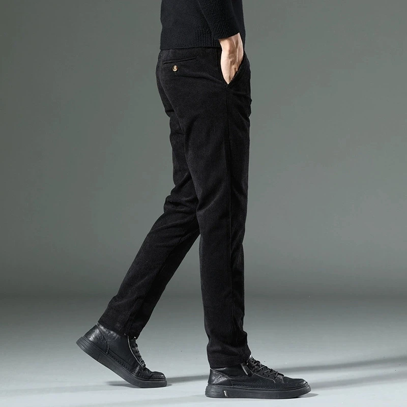 Pantaloni di velluto a coste da uomo autunno e inverno Nuovi abiti da uomo Pantaloni casual slim fit elasticizzati Pantaloni da lavoro da uomo d'affari di moda
