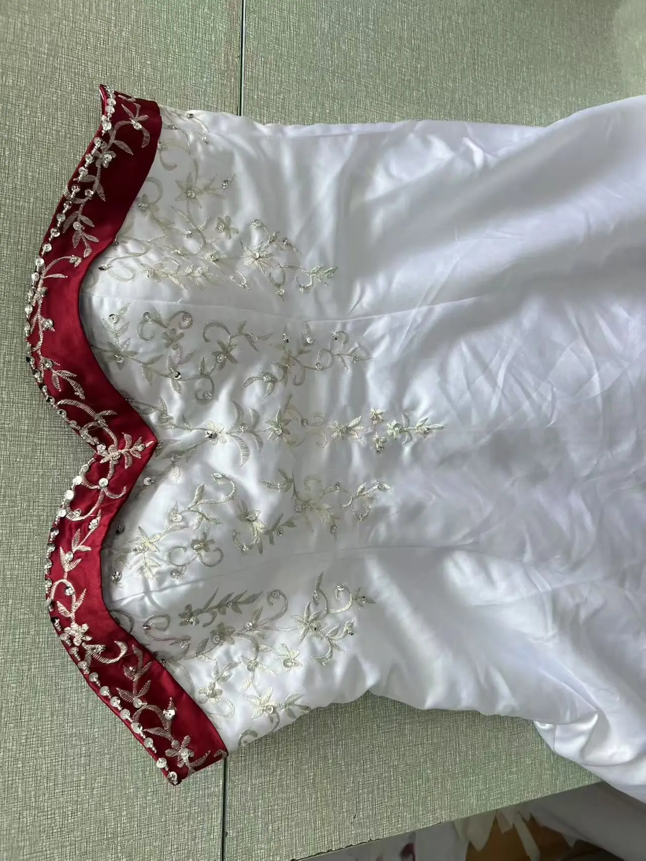 Bezpłatne dostosowane hafty suknie ślubne długa linia seksowna suknia ślubna bez ramiączek suknia ślubna w stylu Vintage Mariage Robe De Soiree — zdjęcie 6