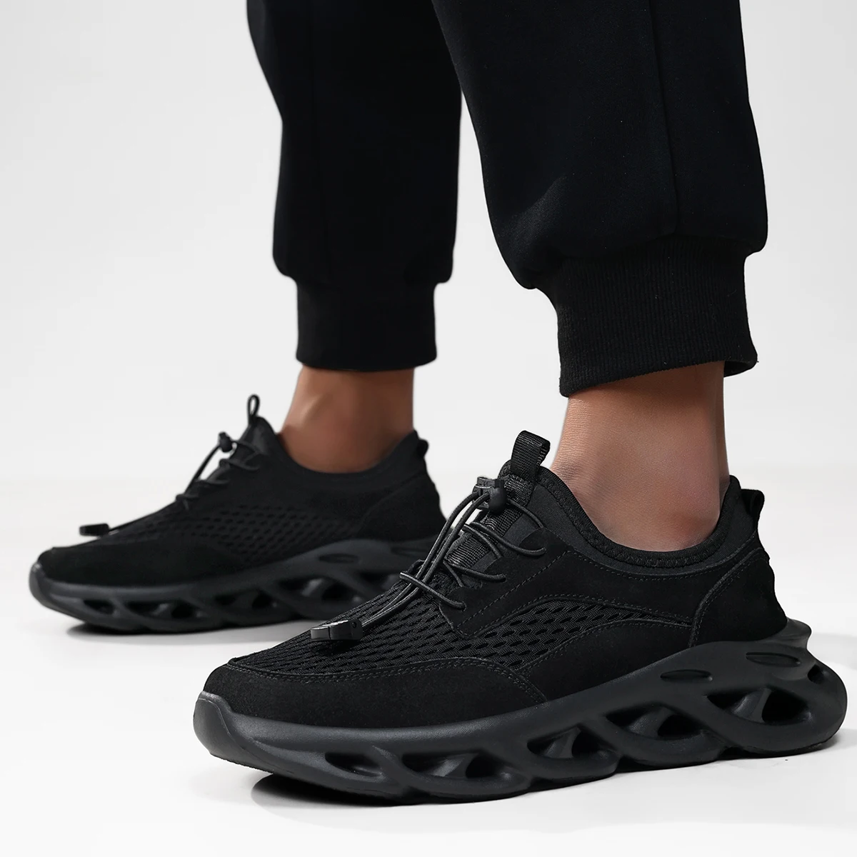 Confortable Men Walking Sneakers Solid Black Fashion Casual Sport Shoes