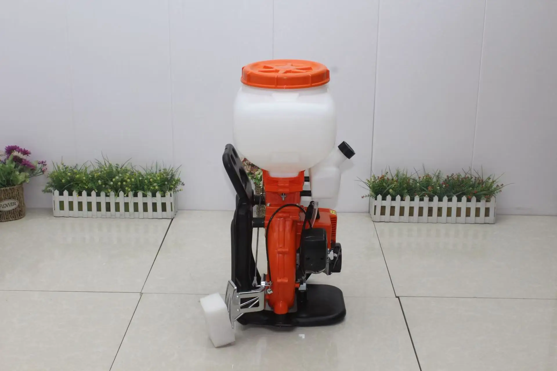 3WF-3A Backpack Mister Duster & Sprayer with 41.5CC 2-Stroke Gas Engine Agricultural Fertilizer Sprayer 14L/20L/26L