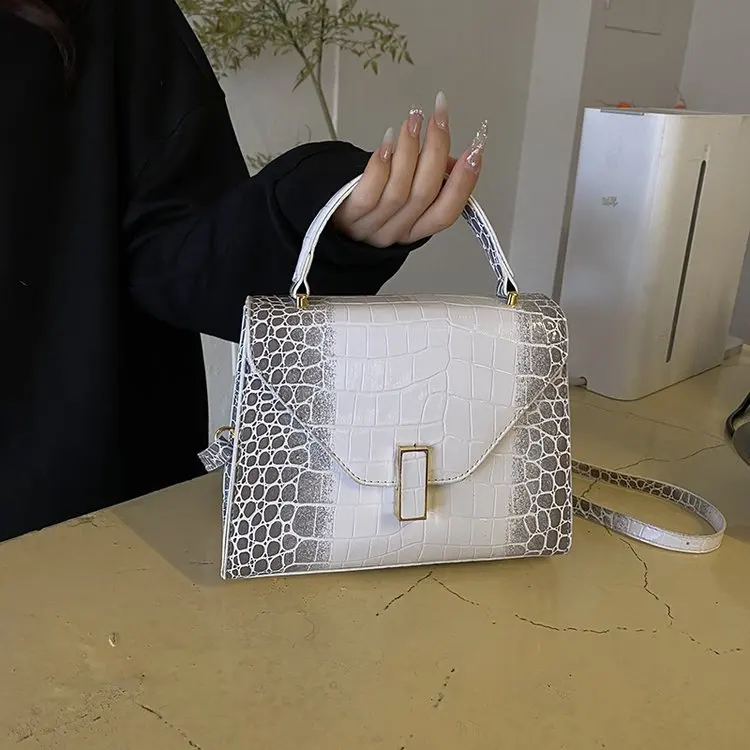 

Vintage Inspired Leather Messenger Bag for Women Luxury Designer Crossbody Large Capacity Diaper Bag Elegant Commuter Textured