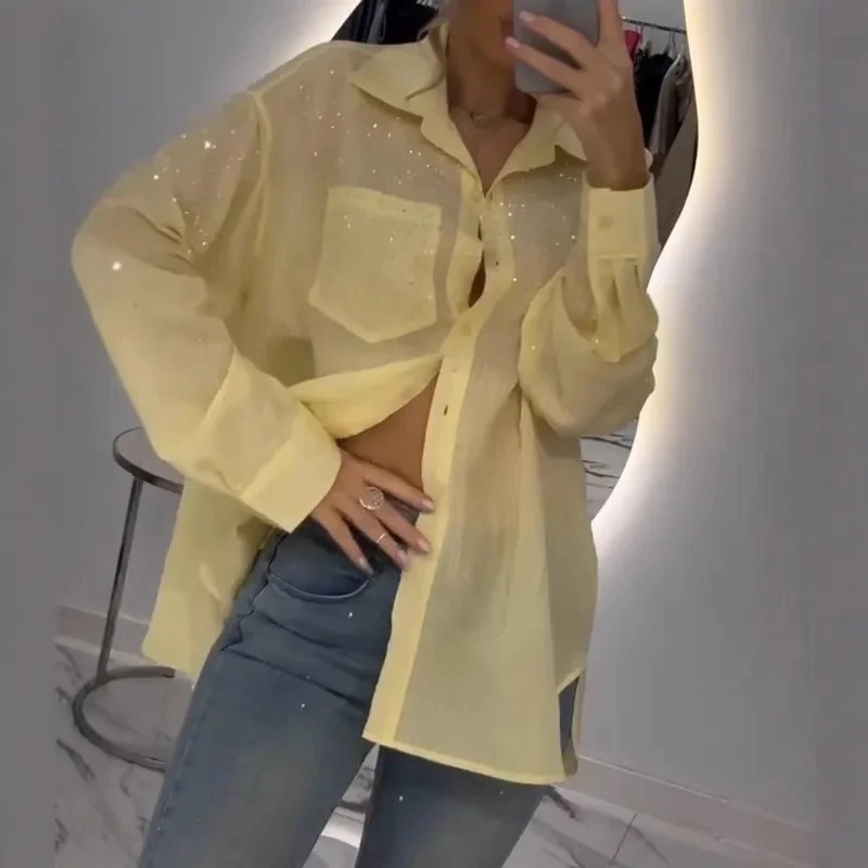 光沢のあるスパンコールのゆったりとした薄手のシャツ、レディースオープンカーディガンスタイル、カジュアルな長袖ポロ襟、レギュラー丈、無地、ボタン付き