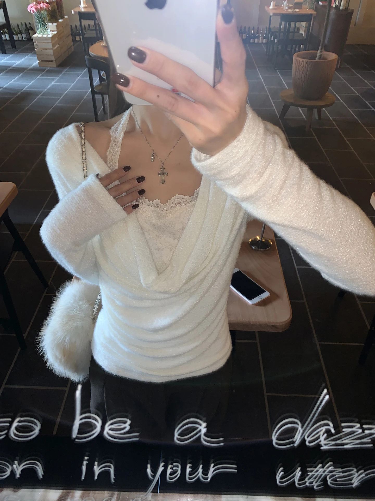 Red Celebri Store Inner Wear Long Sve Knitted Lace Top Women's Faionable  Color Base irt T-irt for Winter