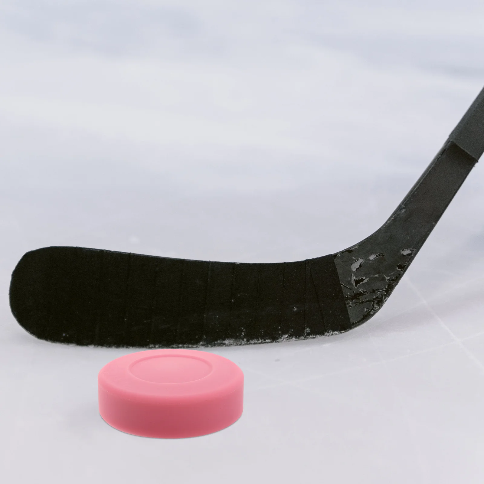 

2Pcs PVC Ice Hockey Pucks Design Stable Build for Indoor Outdoor Practice Training Games Hockey Competition Puck