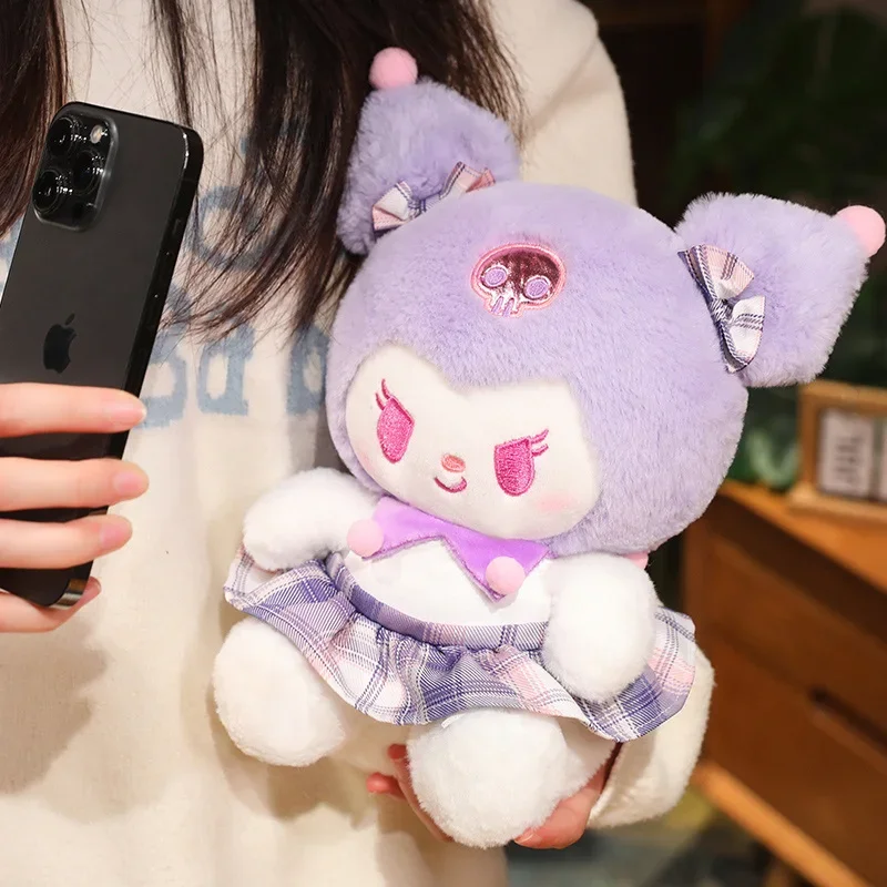 

Sanrio мультфильм Куроми плюшевые игрушки милые Sanrio мягкие аниме Куроми куклы одеваются Куроми плюшевые игрушки подарки на день рождения для девочек и детей