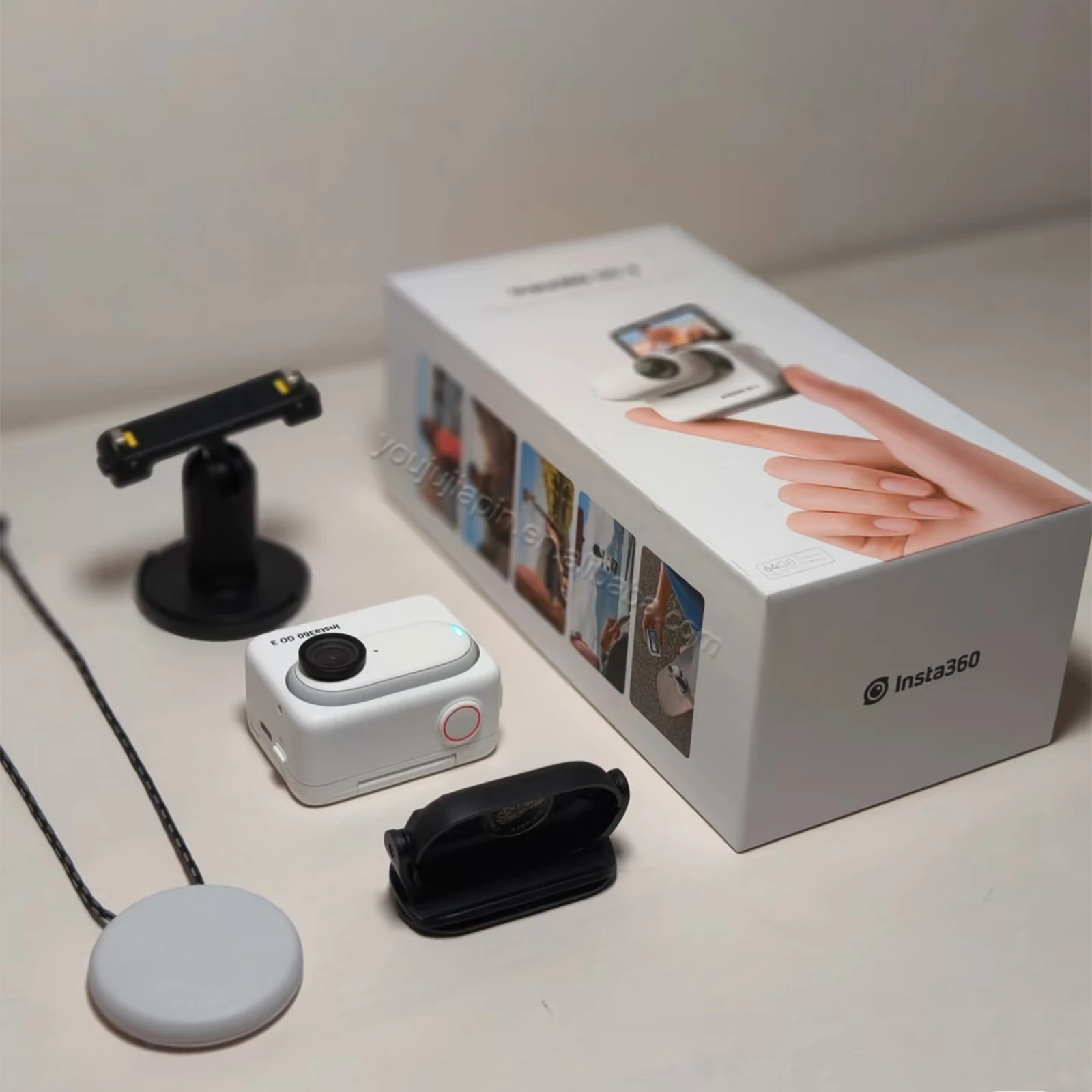 كاميرا Insta360 GO 3 الأصلية المدمجة وخفيفة الوزن، محمولة ومتعددة الوظائف POV تثبيت في أي مكان