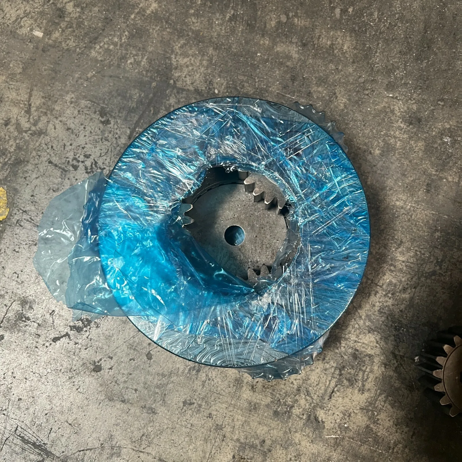1031817 CARRIER ASSY Swing Reduction Fits Hitachi Zx200-3 Zx210-3 Zx240-3 4HK1