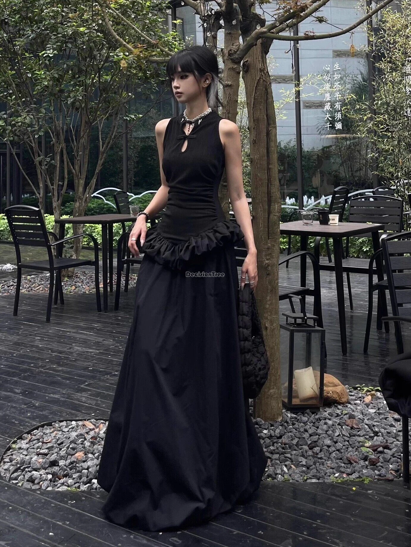 

2026 new chinese improved retro fashion style cheongsam necked dress women summer black slimming long sleeveless qipao dress