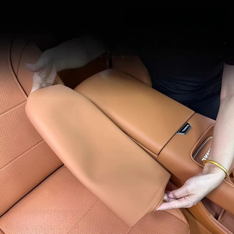 

For Haval H6L Silicone Armrest Box Cover Interior Center Console Armrest Box Scratch-resistant and Wear-resistant Protection