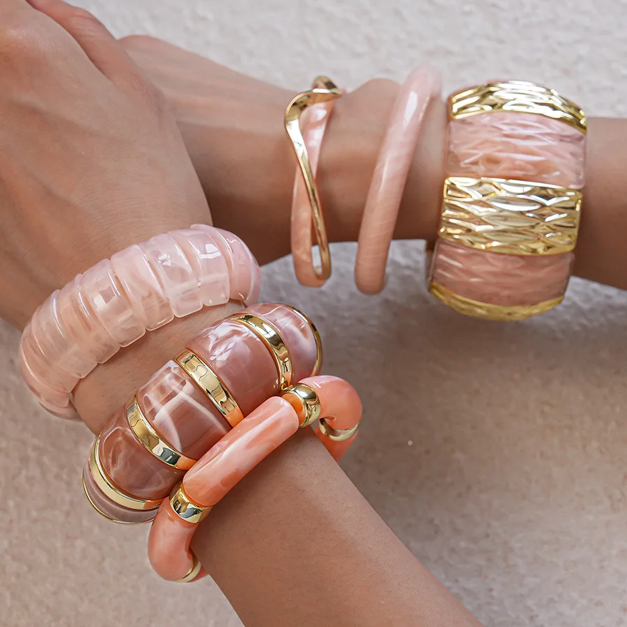 Rosa Acrylharz-Armreifen für Damen, glatte, unregelmäßige, geometrische, quadratische, elastische Armbänder, Punk-Armband-Schmuck