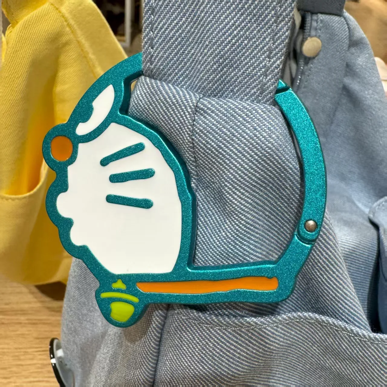 Spot Alloy Doraemon Dingdang Cat Metal Mountaineering Buckle Cartoon Cute Keychain Bag Y2k Fashion Toys Anime Cartoon