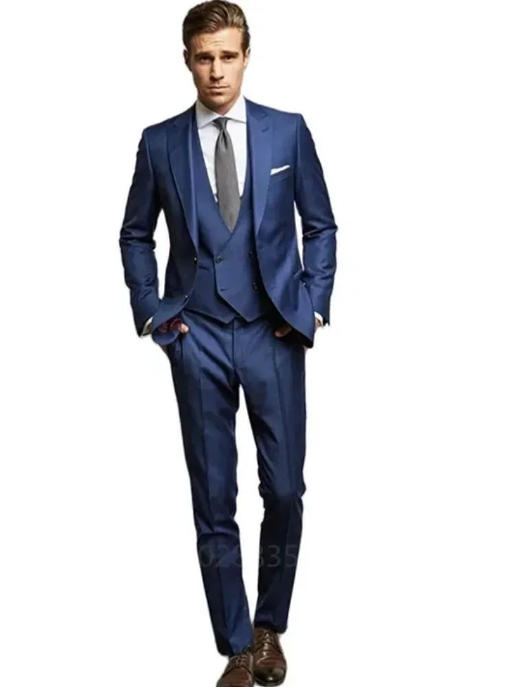 

3 Pieces Navy Men Wedding Suits Groom Wear Peak Lapel Wedding Groom Tuxedos Business Party Suit (Jacket+Vest+Pant）Costume Homme