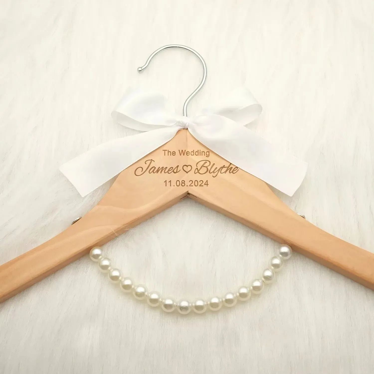 Gepersonaliseerde gegraveerde bruidsbruidegom jurkhanger - elegante houten hanger voor bruiloften perfecte bruidsfeestcadeaus bruiloft aandenken