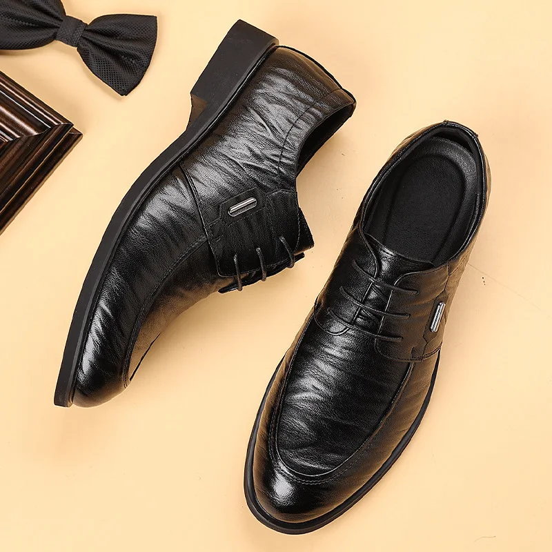 Herren-Lederschuhe mit handgekratzten Mustern, formelle Business-Lederschuhe, Pendler, trendige und bequeme Abendschuhe