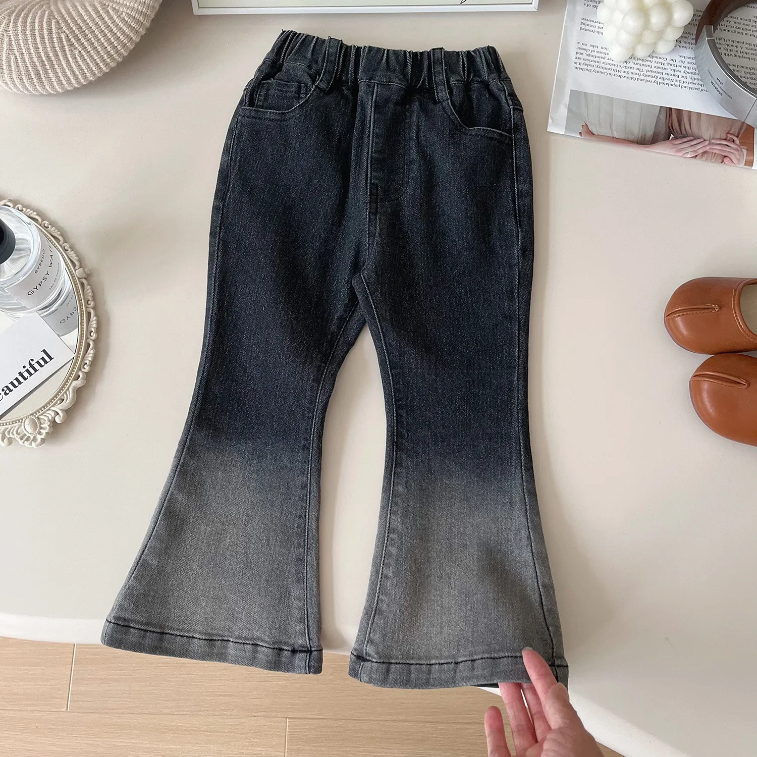 

2024 модные джинсовые длинные расклешенные брюки с градиентом цвета для маленьких девочек, детские джинсы, детские весенне-осенние брюки, одежда для подростков, От 2 до 10 лет