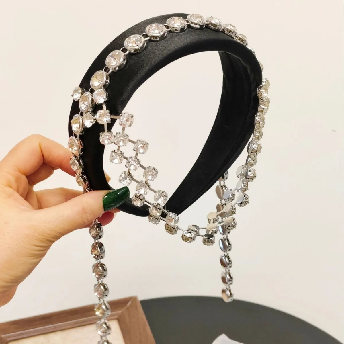 Celebrity Style Diamond Tassel Headband Heavy Industry Luxury Thin Sponge High Cranium Top Headband Forehead Jewelry Hair Access