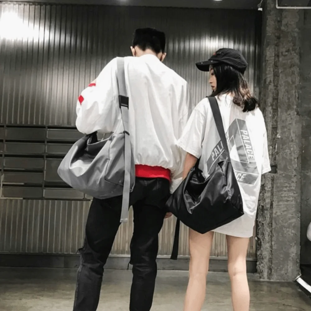 

Solid Color Men's Shoulder Bag Large Capacity Wide Strap Canvas Crossbody Bag Multifunctional Zipper Simple Shoulder Bag Couple