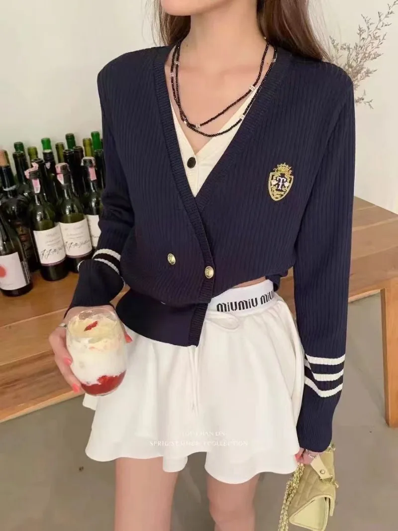 

Women Autumn Winter Fashion All-match Button Solid Color V-neck Knitting Women Clothes Simplicity Loose Cardigan Long Sleeve Top
