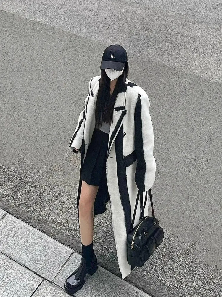 Striped Color Blocked Woolen Coat For Women In Autumn And Winter, American Retro And High-End, Loose And Thick Woolen Coat