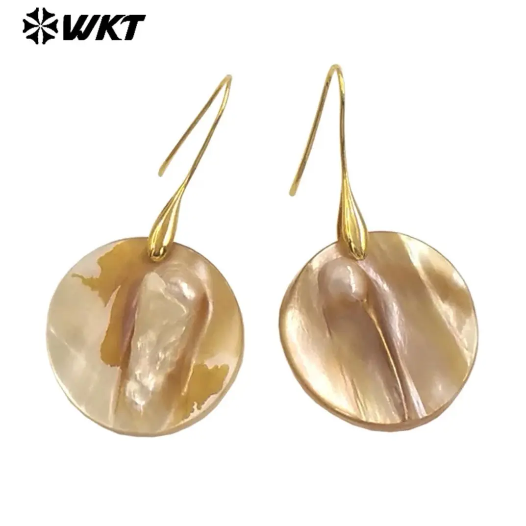 

WT-MPE156 Unique Geometric Shape Round And Rectangle Shape Off White Color Natural Pearl Earring Of The Day