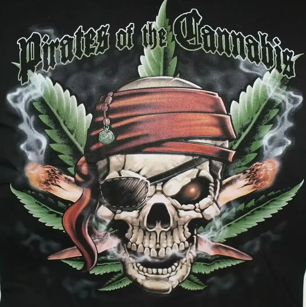 

Pirate Skull Pirates of The Cannabis Marijuana Leaf Joint T-Shirt 100% Cotton O-Neck Short Sleeve Casual Mens T-shirt Size S-3XL
