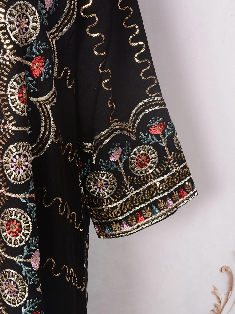 Ramadan Eid Regular-Fit Moroccan Kaftan Dress Women Abaya-Sequins & Thread Embroidery, V Neck. Evening Party Dubai Muslim Dress