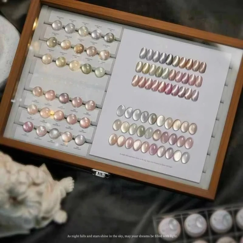 High Quality Nail Art Kit 30-Color Multicolor Moonlight Cat Eye Gel Set LED Lamp