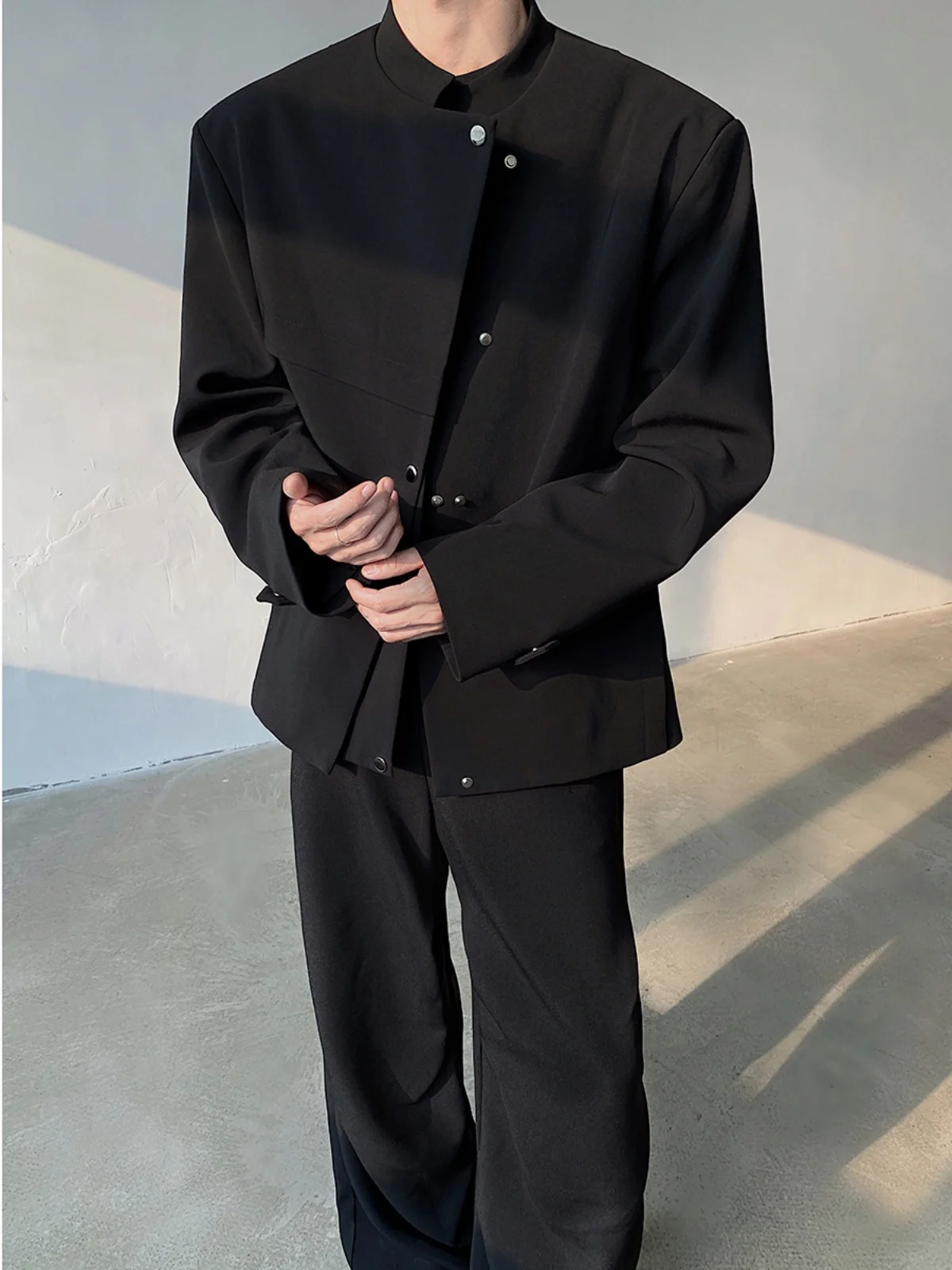 

New Chinese Sle Padded oulder Bla Suit Jaet for Men Autumn Winter Deconstructed Button Design Casual Jaet