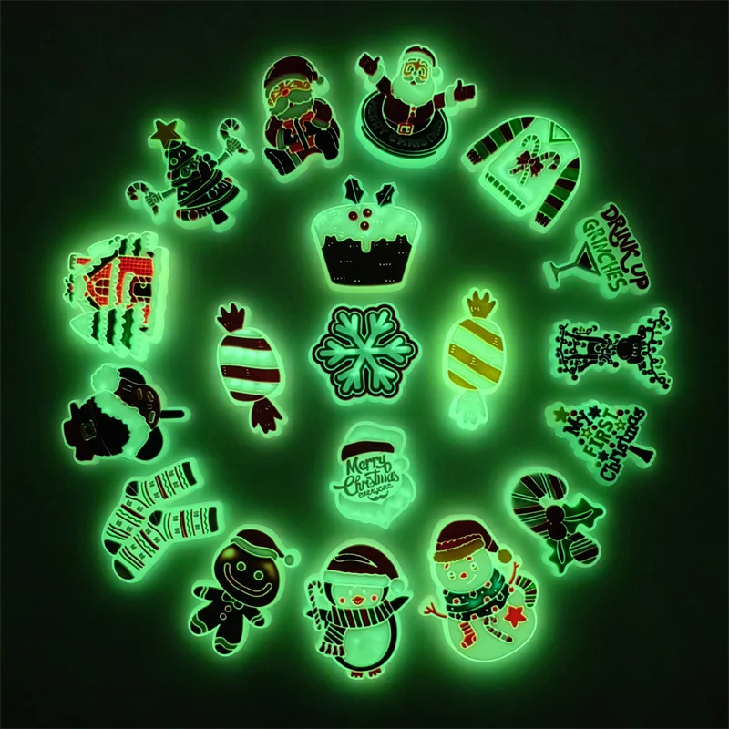 19Pcs/Set Fluorescence Christmas Candy Santa Claus Snowman Shoes Charm For Sandals Decoration Shoes Buckle Xmas Gifts