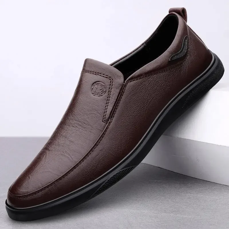 

Men's Casual Leather Shoes Leather Soft Bottom Moccasins Men's Summer Breathable Loafers Dad Shoes