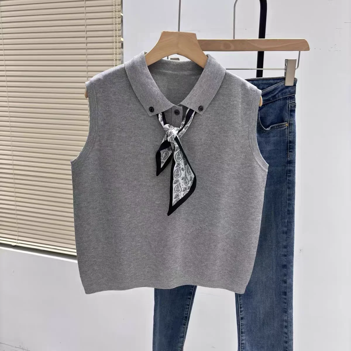 

2025 New Collar Button Silk Scarf Two-Piece Set Knitted Vest Women Loose Versatile Top Trendy Single-Button Closure Pure...