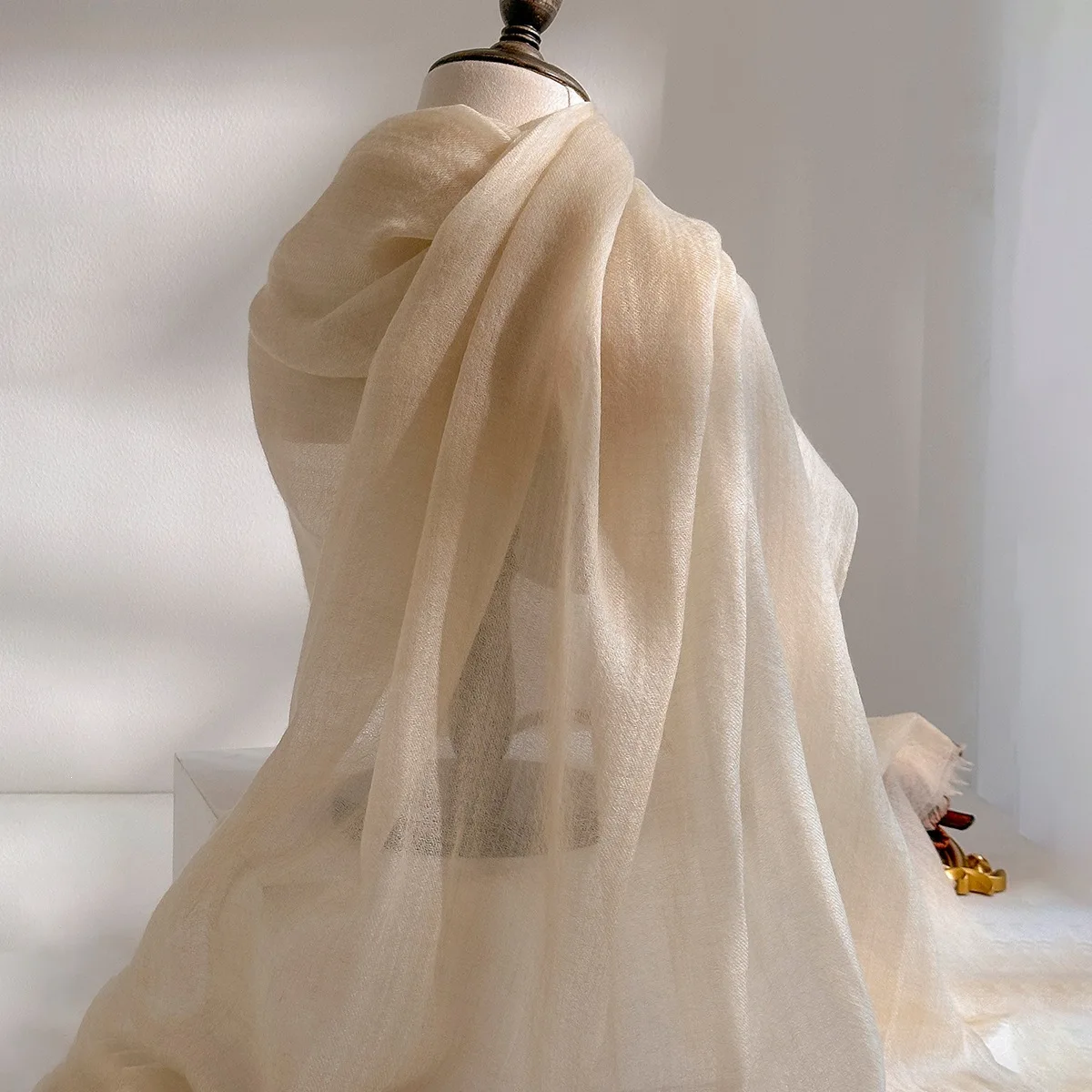 New 2026 Solid Autumn Winter Women's Cashmere Scarf Warmth Scarf for Air-Conditioned Rooms Large Bandana Pashmina Poncho Scarves