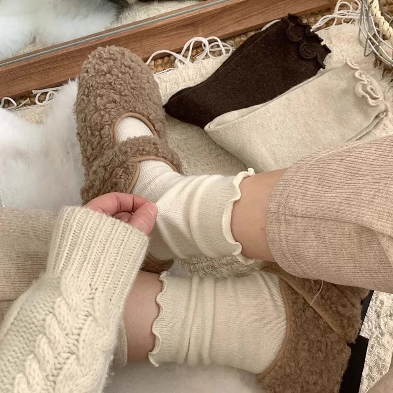 5 Pairs 2026 Simple Solid Color Mid-calf School Socks for Girls Warm Socks Autumn Spring Frilly Socks Set for Women Wholesale