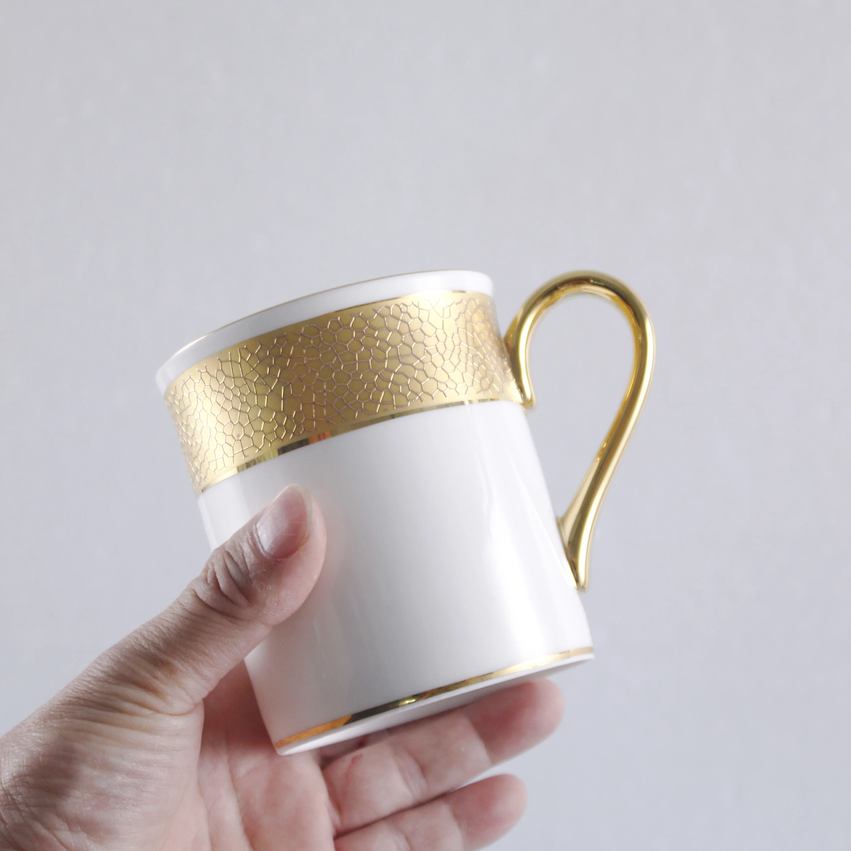 Fine Bone China Relief gold Tea Cup Creative Ceramic Cup Mug Premium Ceramic  Mug Desktop Decorations Cups of Coffee