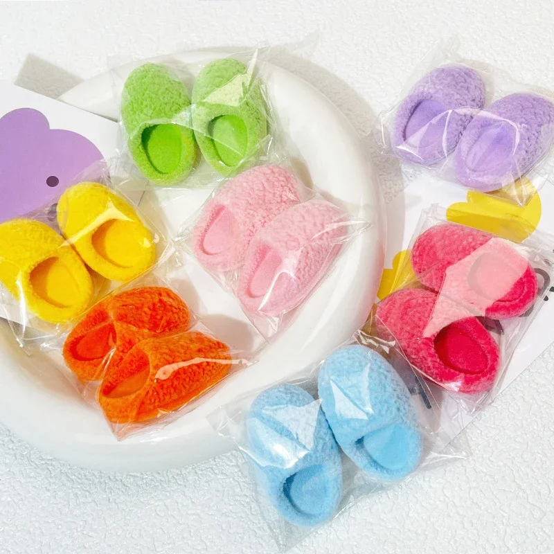 Реалистичные-модели-плюшевых-тапочек-в-масштабе-1-12-миниатюры-кукольного-домика-для-кукольного-наряда