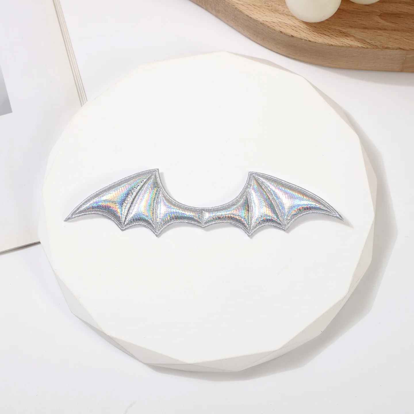 50 Stück/Los 10*2,5CM Dämonische Fledermausflügel Gepolsterte Applikationen für DIY Halloween-Kostüm Vampir-Haarspangen-Dekoration Patch – Detail 2