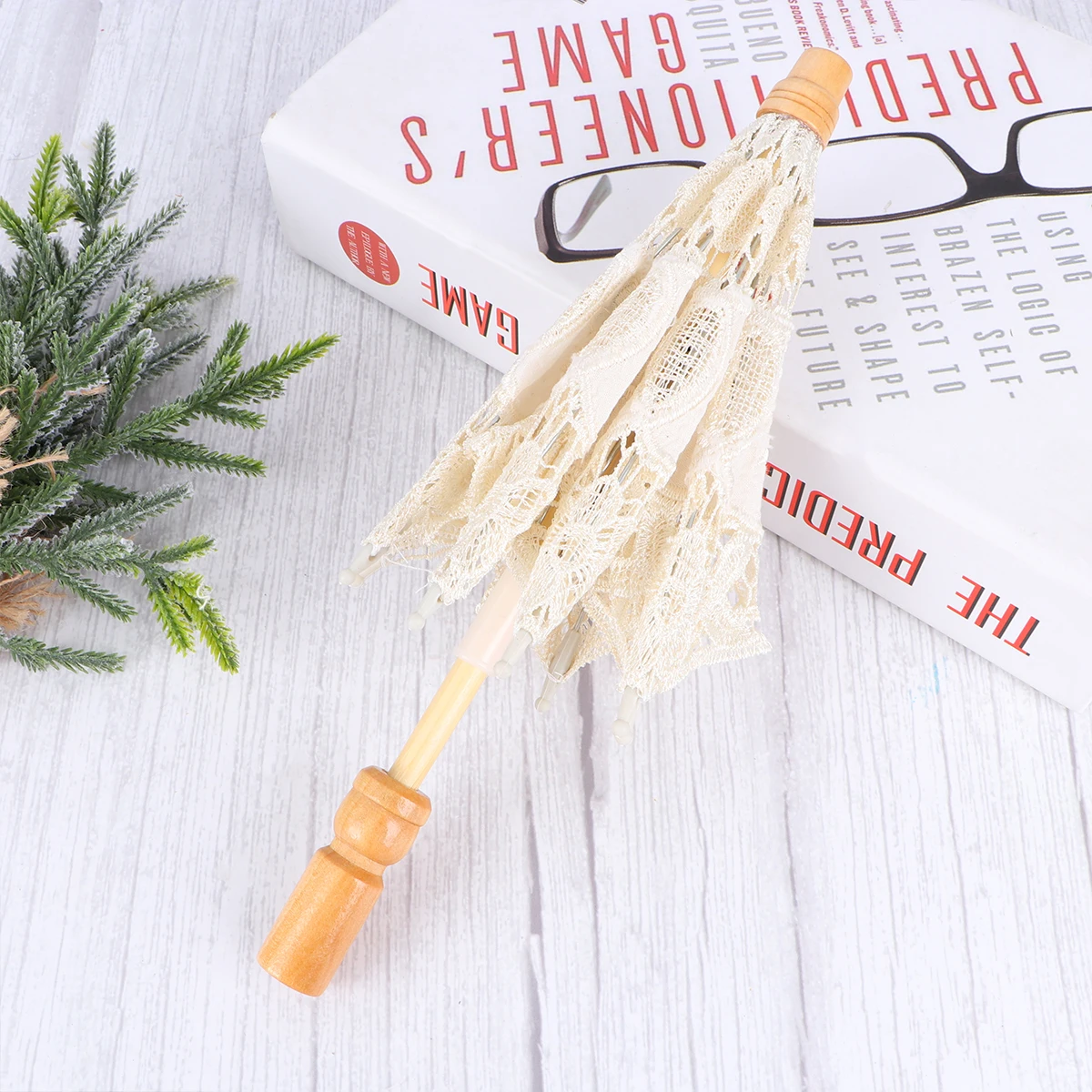 

Stylish Elegant Lace Umbrella Beige Size L Wedding Decor Bridal Shower Gifts Photography Stage Show Accessories