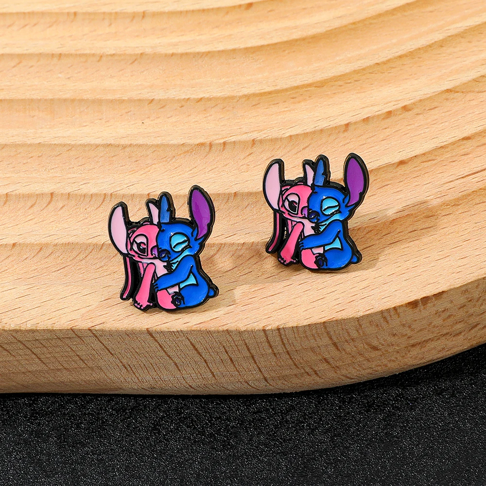 أقراط كاواي ستيتش أنجل بيبي كارتونية للفتيات بسيطة وجذابة على شكل قطرة أذن هدية مثالية لحفلات أعياد الميلاد