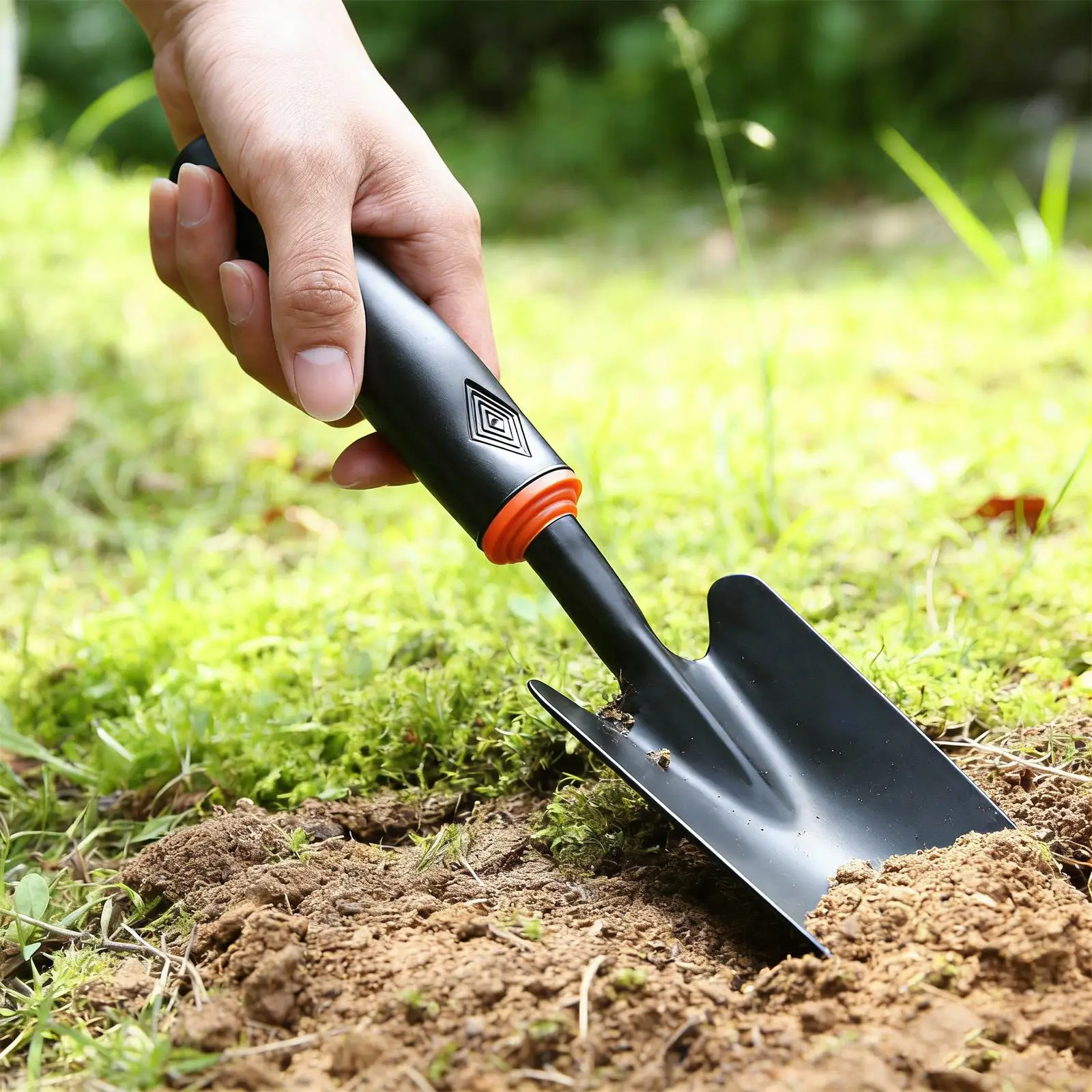 

Набор садовых инструментов из 4 предметов: прочные инструменты из углеродистой стали 2-в-1 (мотыга и культиватор) для посадки, прополки, копания и обработки почвы