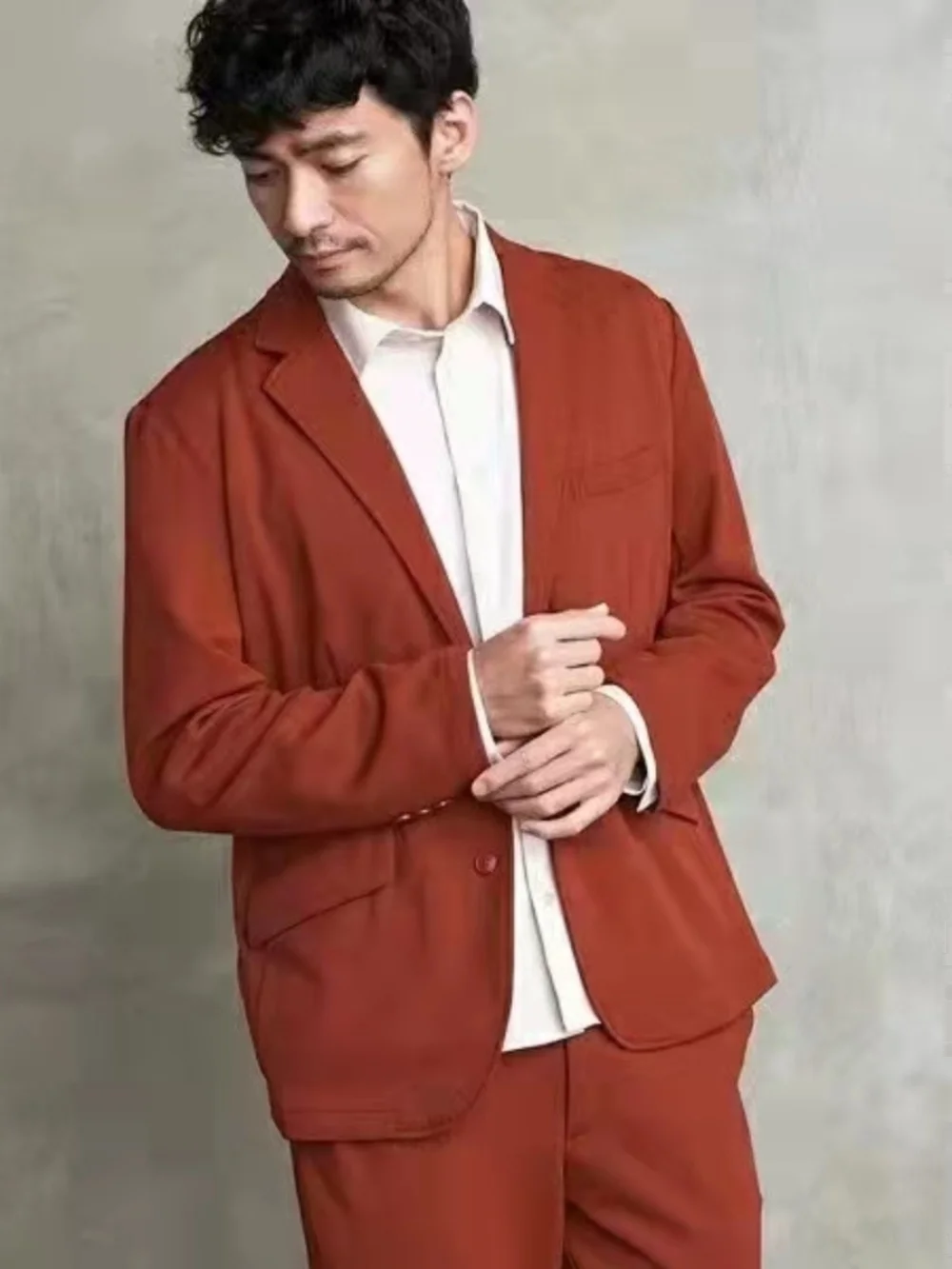 

Casual Stylish Men's Two-Piece Suit Loose Fit Korean Version Spring Autumn Single Button Cool And Handsome Business Casual