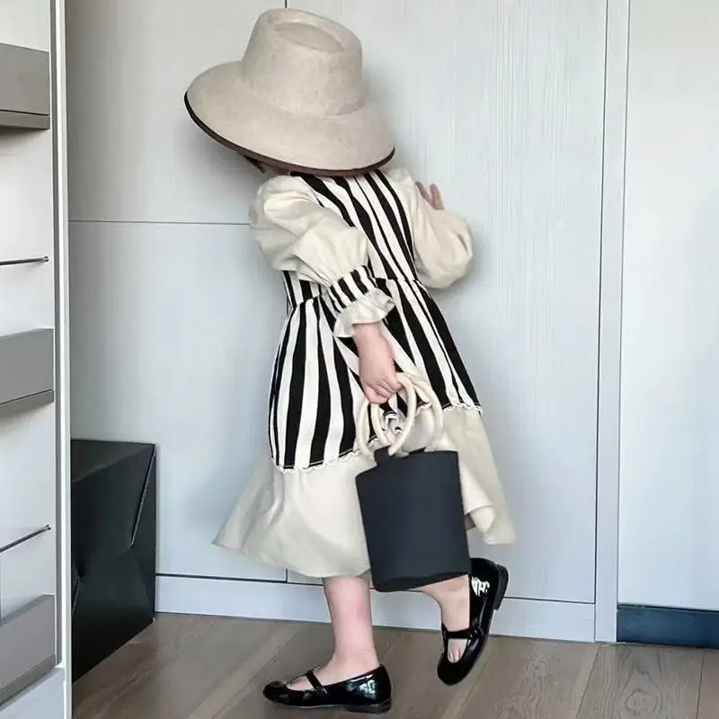 

Korean Version Of Children's Striped Dress Girls 2026 Autumn Fashion Retro Baby Fashion Hepburn Style Princess Dress 100-140CM